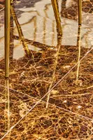 골드빛 결이 흐르는 엠페라도 대리석 바닥